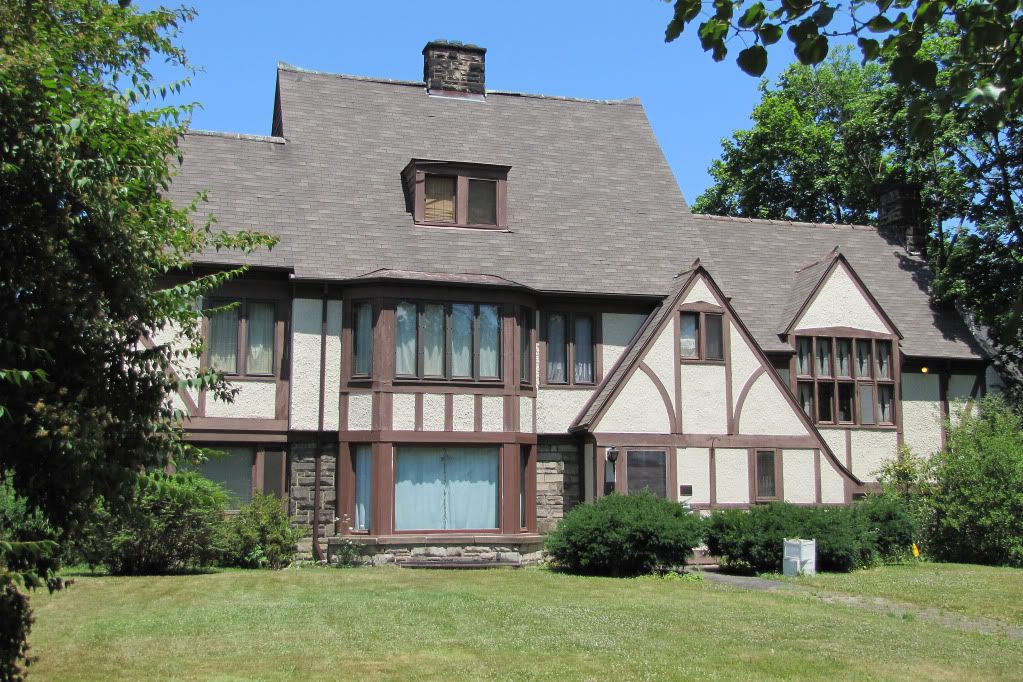 Youngstown The Homes of Crandall Park Photo Tour (Belmont renting